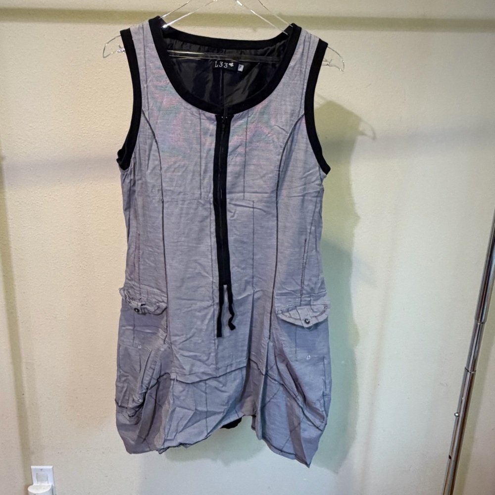 L33 Sleeveless Zip Front Dress in Gray with Black Trim